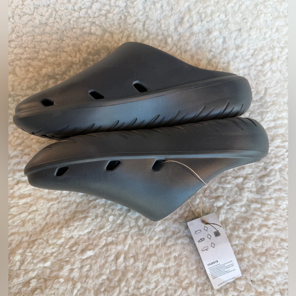 Adidas Adicane Clog Black Slip On Comfort Slides Unisex Size 6 7 NWT - Picture 3 of 7